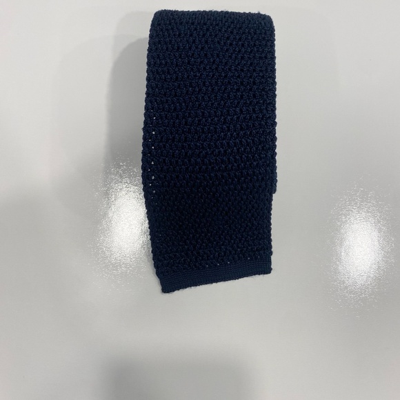 Tom Ford Silk Italian Knitted Square End Tie - Picture 3 of 9